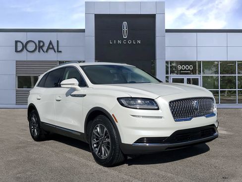 Certified 2022 Lincoln Nautilus FWD w/ Premium Package image 1