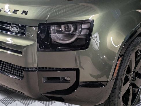 New 2026 Land Rover Defender 110 X-Dynamic SE AWD/4WD image 10