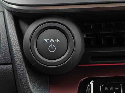 New 2027 Toyota Prius Plug-In Hybrid FWD image 27