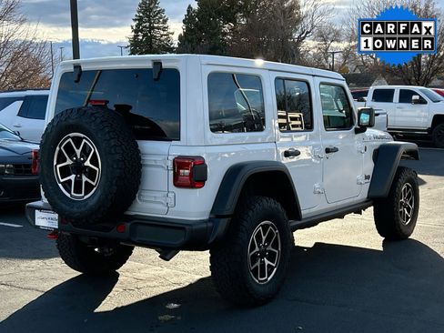 Used 2025 Jeep Wrangler Unlimited Rubicon image 6