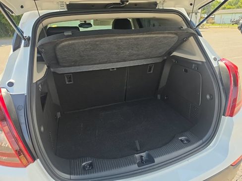 Used 2022 Buick Encore Preferred FWD image 8