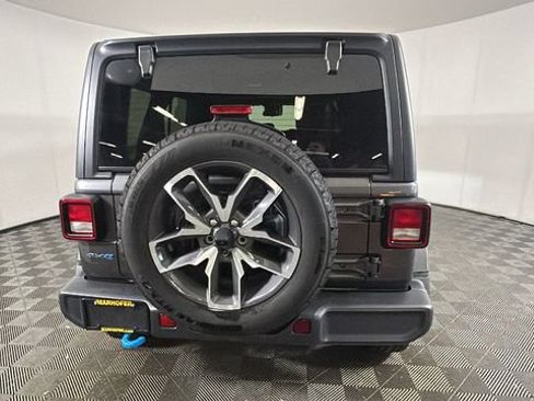 Used 2024 Jeep Wrangler Unlimited w/ Convenience Group AWD/4WD image 3