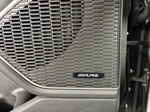 Used 2022 Jeep Grand Cherokee Trailhawk w/ Luxury Tech Group III image 16