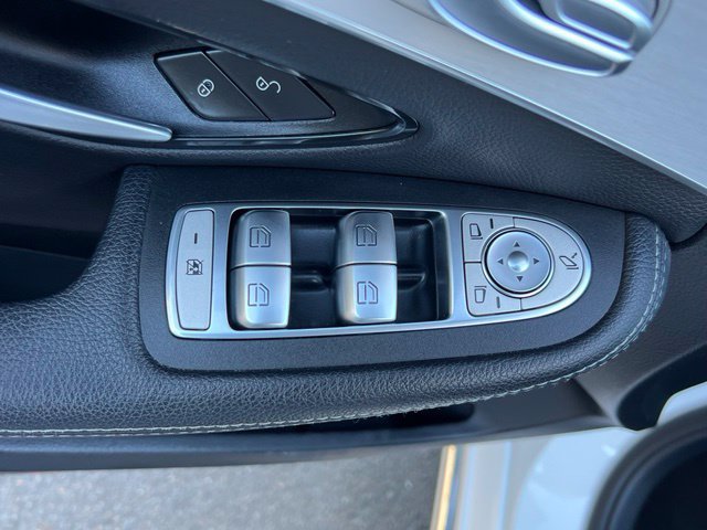 Used 2021 Mercedes-Benz C 300 4MATIC Sedan image 18