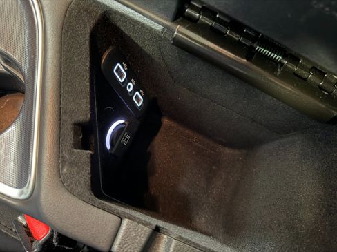 Used 2018 Dodge Challenger GT image 54