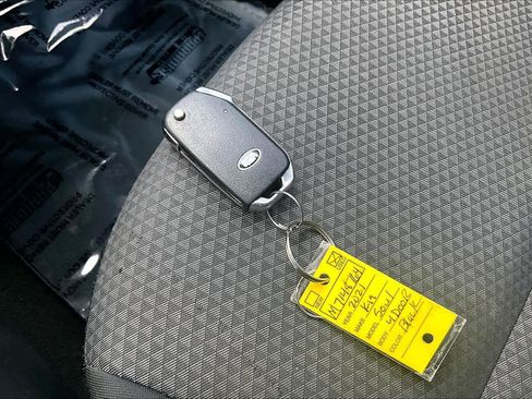 Used 2021 Kia Soul LX FWD image 14