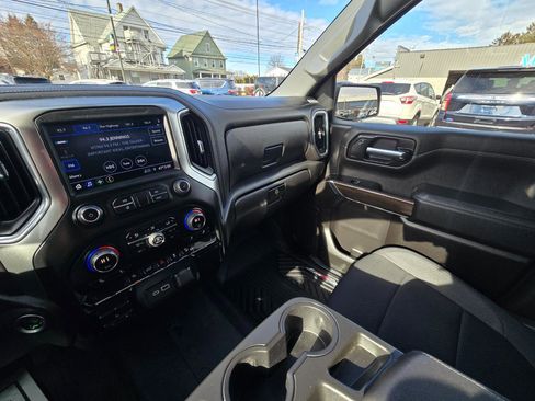 Used 2022 Chevrolet Silverado 1500 RST image 11