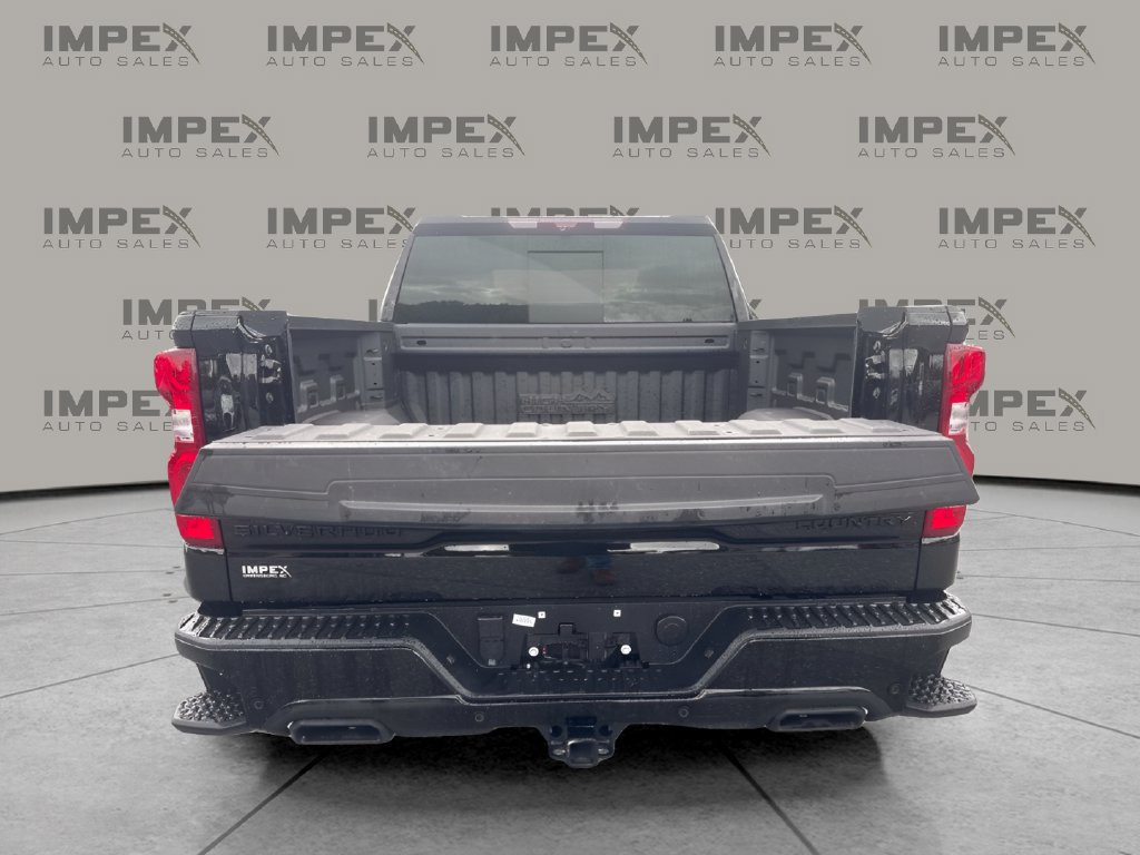 Used 2024 Chevrolet Silverado 1500 High Country w/ Midnight Edition AWD/4WD image 9