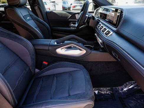 New 2025 Mercedes-Benz GLE 53 AMG 4MATIC Coupe image 17