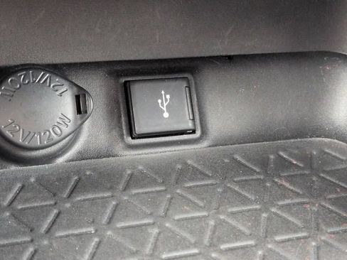Used 2022 Toyota RAV4 XLE Premium FWD image 22