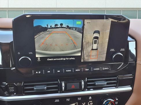 New 2025 Nissan Pathfinder Platinum w/ Black Appearance Package image 16