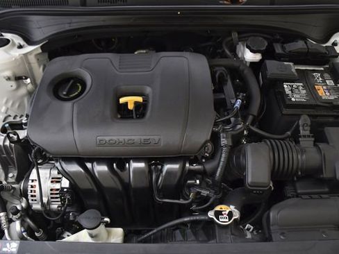 Used 2024 Kia Forte LXS FWD image 30