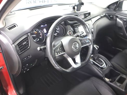 Used 2019 Nissan Rogue Sport SL image 9