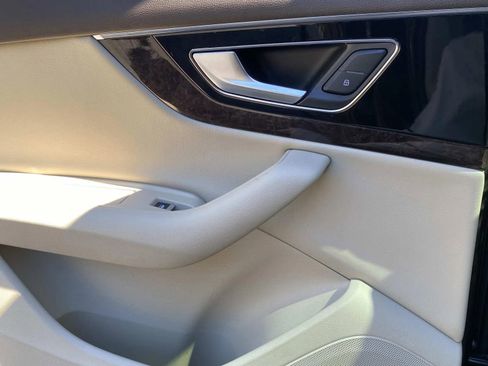 Used 2018 Audi Q7 3.0T Prestige image 13