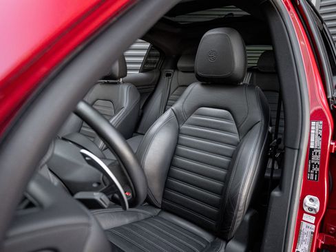 Used 2022 Alfa Romeo Stelvio Quadrifoglio w/ Active Assist Plus Package image 5