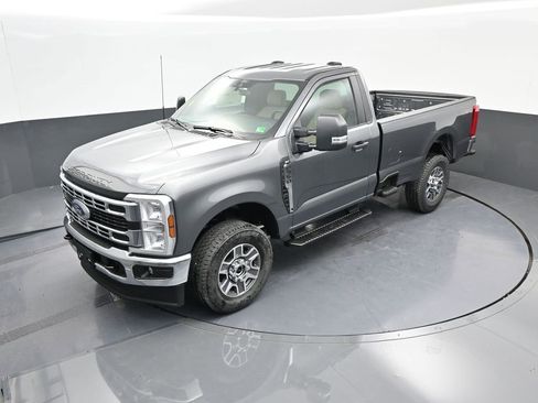 New 2025 Ford F350 XLT image 37