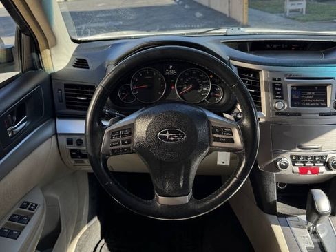 Used 2014 Subaru Outback 2.5i Premium AWD/4WD image 25