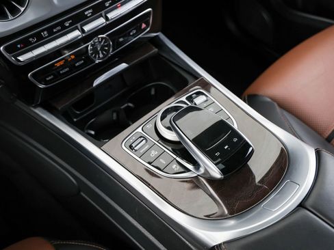 Used 2021 Mercedes-Benz G 63 AMG 4MATIC w/ G Manufaktur Interior Package image 8