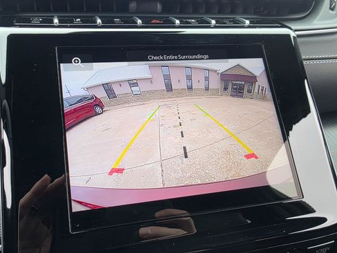 Used 2024 Jeep Grand Cherokee L Altitude image 5