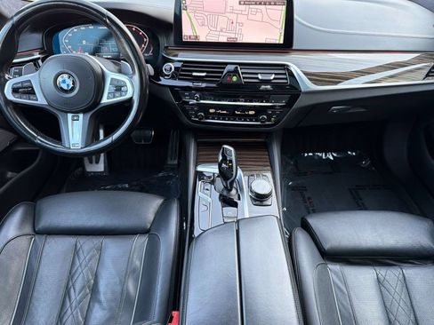 Used 2021 BMW M550i xDrive w/ Executive Package AWD/4WD image 15