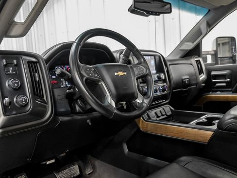 Used 2019 Chevrolet Silverado 3500 LTZ w/ Duramax Plus Package image 14