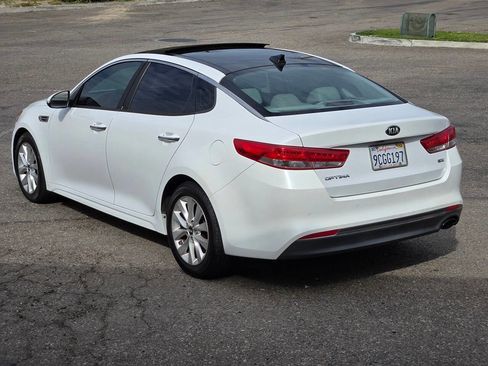 Used 2016 Kia Optima EX w/ Premium Package image 16