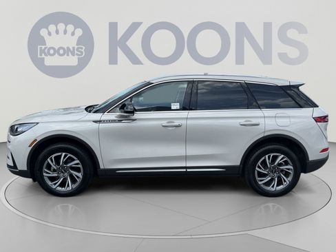 Used 2024 Lincoln Corsair AWD w/ Equipment Group 101A image 2