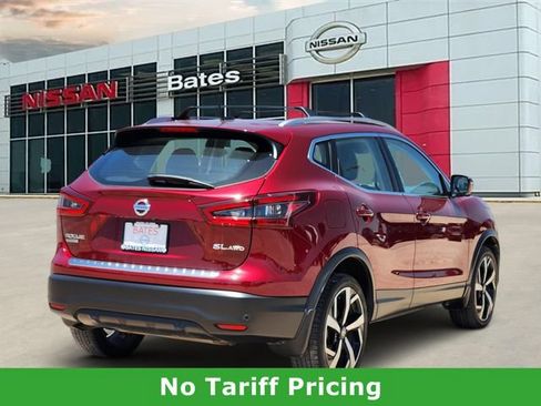 Used 2022 Nissan Rogue Sport SL AWD/4WD image 4