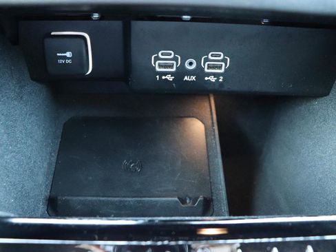 Used 2024 Jeep Wagoneer L Series II w/ Flexible Seating Group AWD/4WD image 36