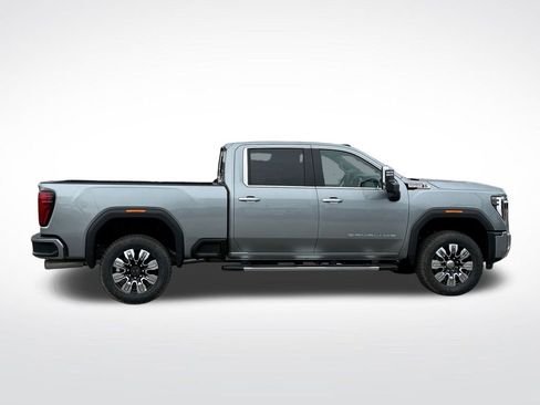 New 2026 GMC Sierra 2500 Denali w/ Denali Reserve Package image 9