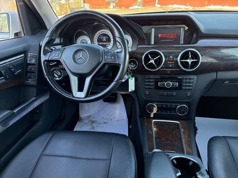 Used 2013 Mercedes-Benz GLK 350 4MATIC image 10