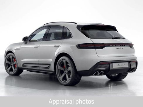 Certified 2024 Porsche Macan S AWD/4WD image 3