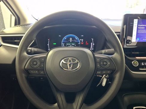 New 2026 Toyota Corolla LE FWD image 17
