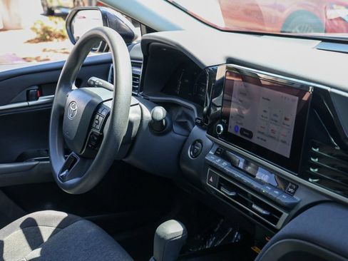 Used 2025 Toyota Camry LE FWD image 20