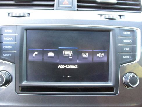 Used 2017 Volkswagen Golf Alltrack SE image 13