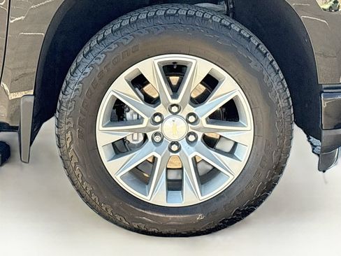 Used 2021 Chevrolet Silverado 1500 High Country w/ Safety Package II AWD/4WD image 31