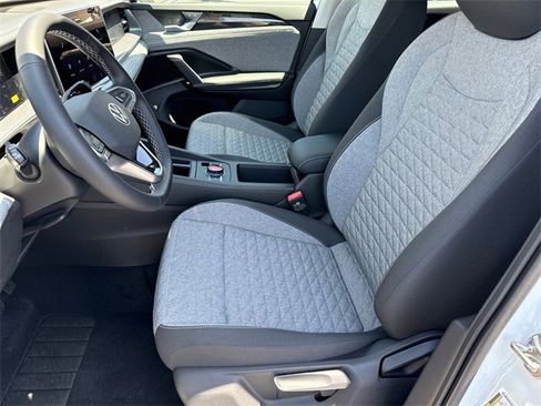 New 2025 Volkswagen Tiguan S image 37