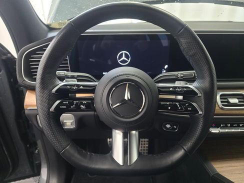 Certified 2025 Mercedes-Benz GLS 450 4MATIC image 14