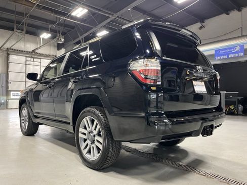 Used 2024 Toyota 4Runner TRD Sport AWD/4WD image 5