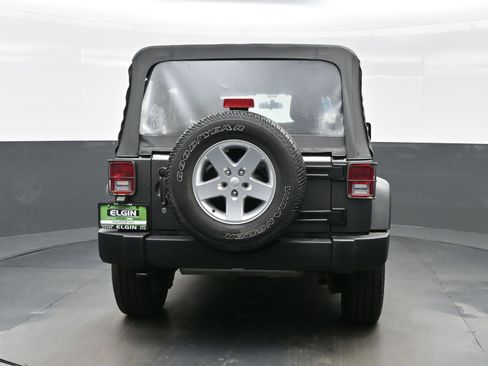 Used 2016 Jeep Wrangler Unlimited Sport AWD/4WD image 5
