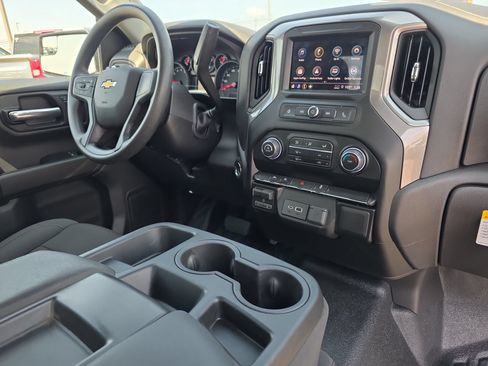 New 2026 Chevrolet Silverado 1500 W/T w/ WT Value Package AWD/4WD image 17