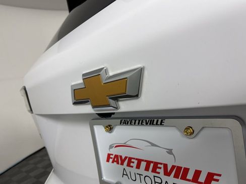 Certified 2025 Chevrolet Equinox LT image 10