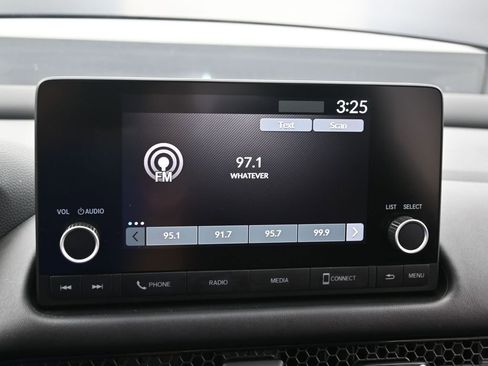 Used 2025 Honda HR-V LX image 14