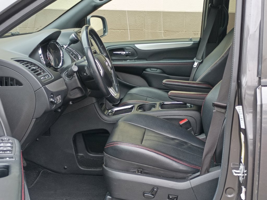 Used 2019 Dodge Grand Caravan GT FWD image 15