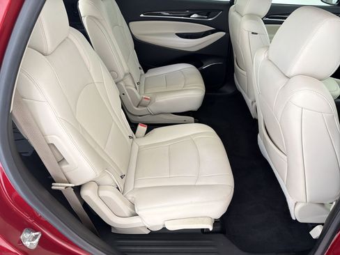 Used 2024 Buick Enclave Essence w/ Experience Buick Package FWD image 28