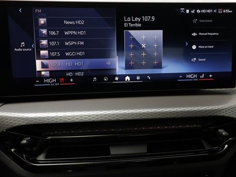 New 2026 BMW 330i xDrive Sedan w/ M Sport Package image 8