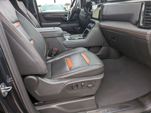 Used 2024 GMC Sierra 2500 AT4 w/ AT4 Premium Plus Package image 35