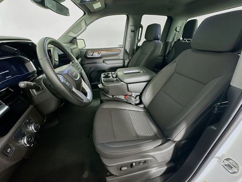 Used 2024 GMC Sierra 1500 Elevation image 13