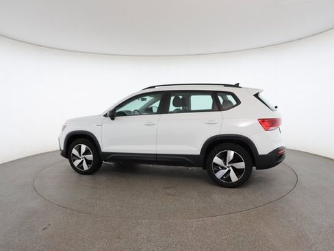 Used 2024 Volkswagen Taos S image 8