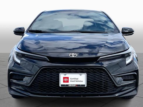 Used 2025 Toyota Corolla SE w/ SE Premium Package image 4